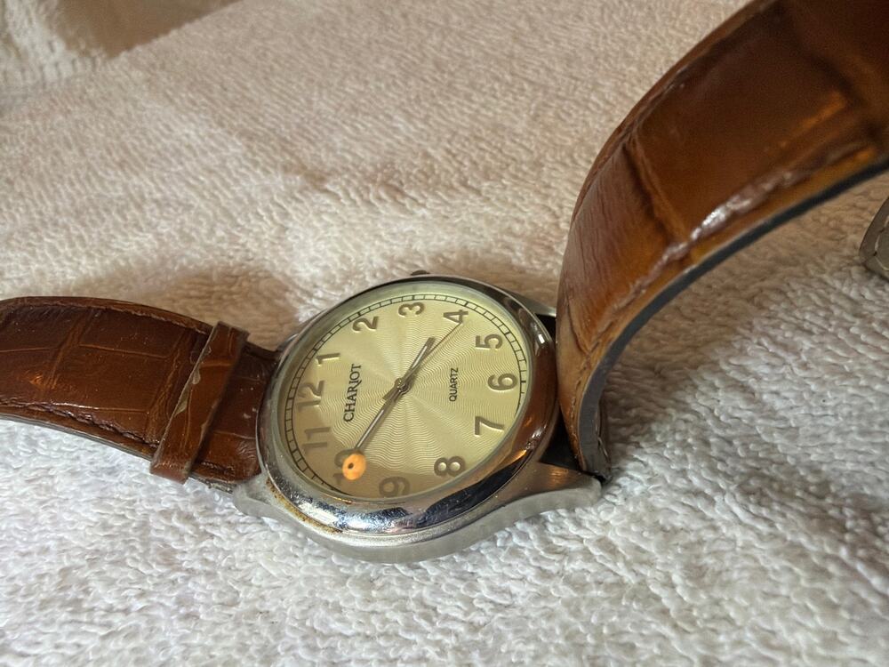 Chariot Quartz Watch Japan Movement Brown Genuine Leather Strap Cream Dial